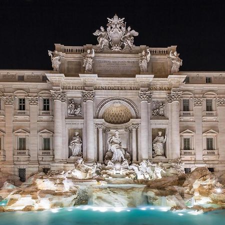 Palace Fontana Di Trevi Home Рим Екстериор снимка